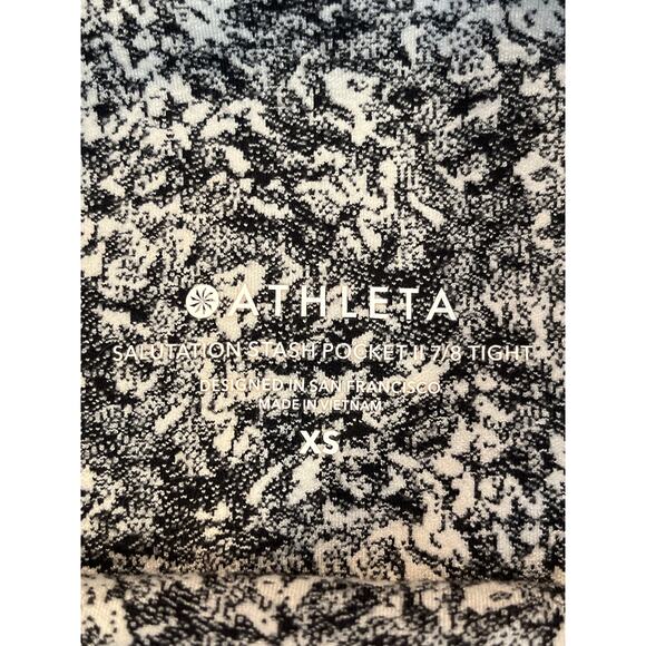 Athleta XS Salutation Stash Pocket II 7/8 Black White Floral Print Leggings - Picture 6 of 9